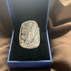 Silpada Silver ring with gray marbled stone